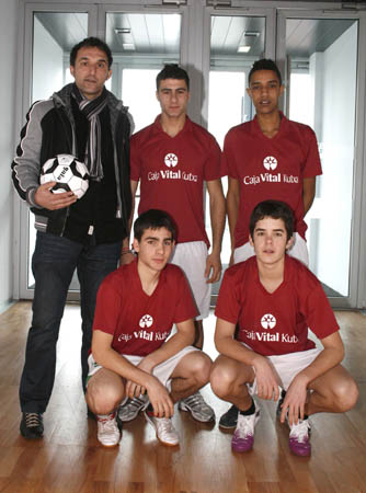 ¡¡¡ EL EQUIPO DE LOS JUNIORS PARQUETS JUBER, SE ALZA CON EL TITULO DE CAMPEON DE LA PRIMERA LIGA REGULAR DE FUTNET !!!